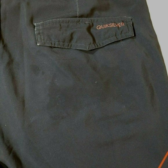 Quicksilver Navy Red Board Shorts Size 36 - Picture 4 of 11